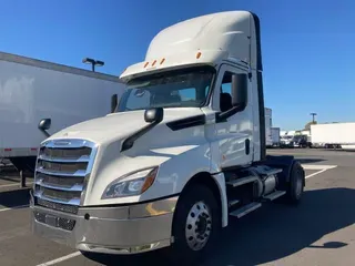 2019 FREIGHTLINER/MERCEDES NEW CASCADIA 126