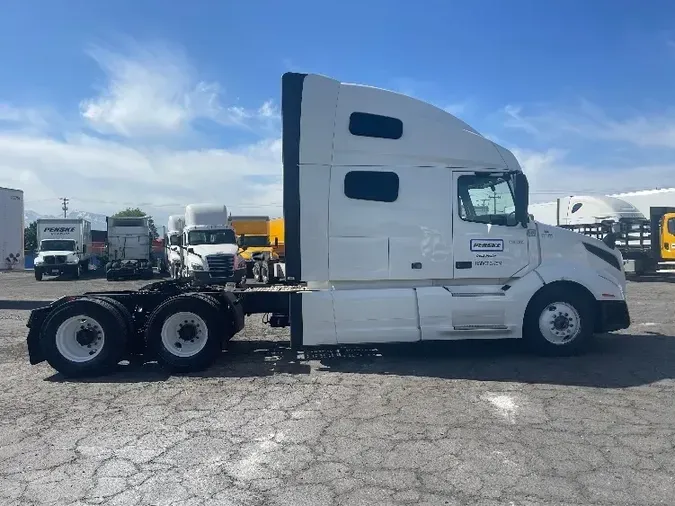 2019 Volvo VNL64760