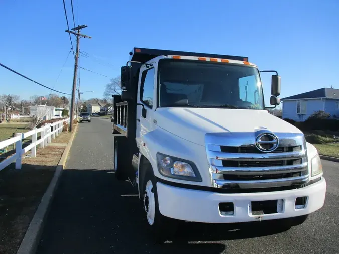 2015 HINO 268