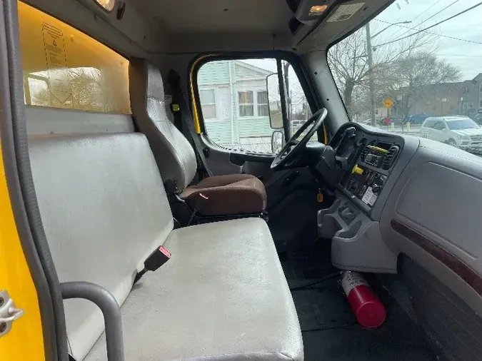 2018 Freightliner M2