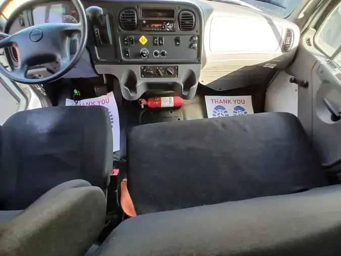 2019 FREIGHTLINER/MERCEDES M2 106