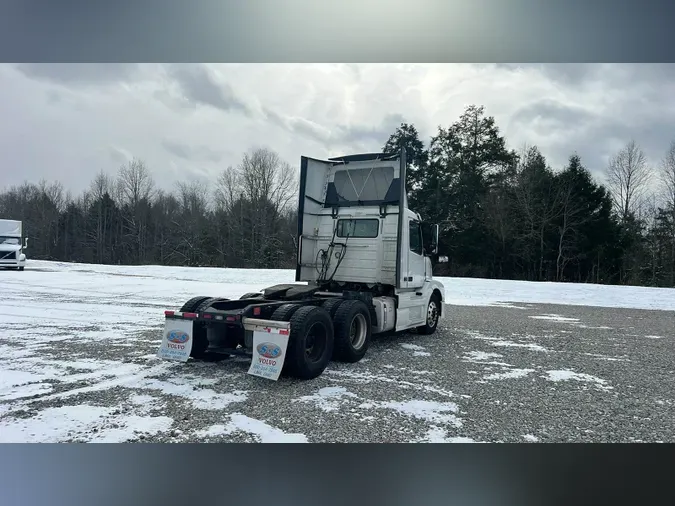 2018 Volvo VNL300