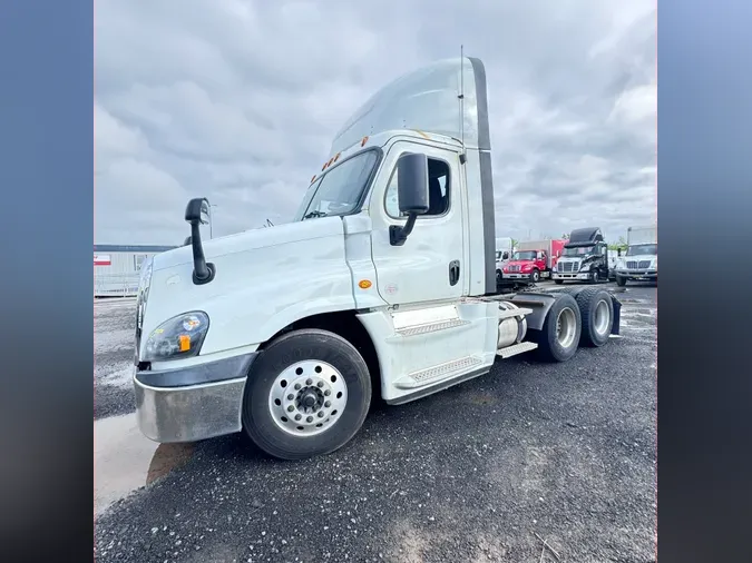 2019 FREIGHTLINER/MERCEDES CASCADIA 125fc233997b0b94e18554646cf394042e7