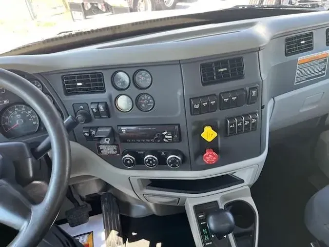 2020 Peterbilt 567
