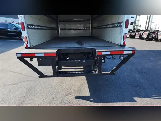 2019 HINO 195