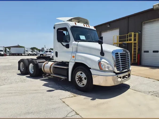 2018 FREIGHTLINER CASCADIA 125