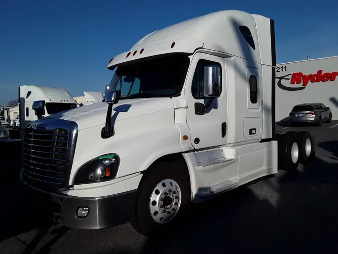 2018 FREIGHTLINER/MERCEDES CASCADIA 125fc26d44637df1ca4250204e9ab37f62c