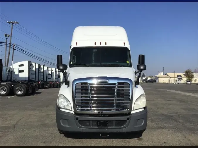 2017 FREIGHTLINER CASCADIA EVOLUTIONfc28d2682522a0a9861606beafb02756