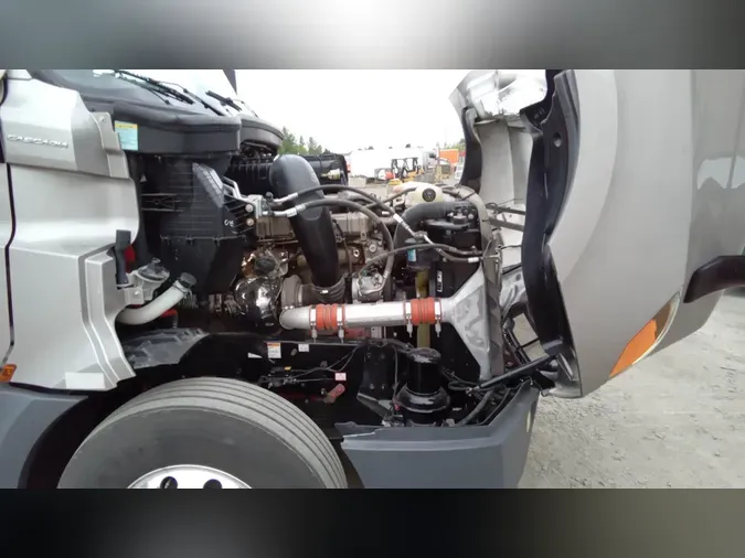 2023 Freightliner Cascadia 126