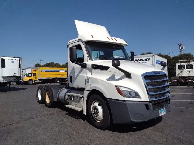 2019 Freightliner T12664STfc2b74b41f9661b06cce071155706b98