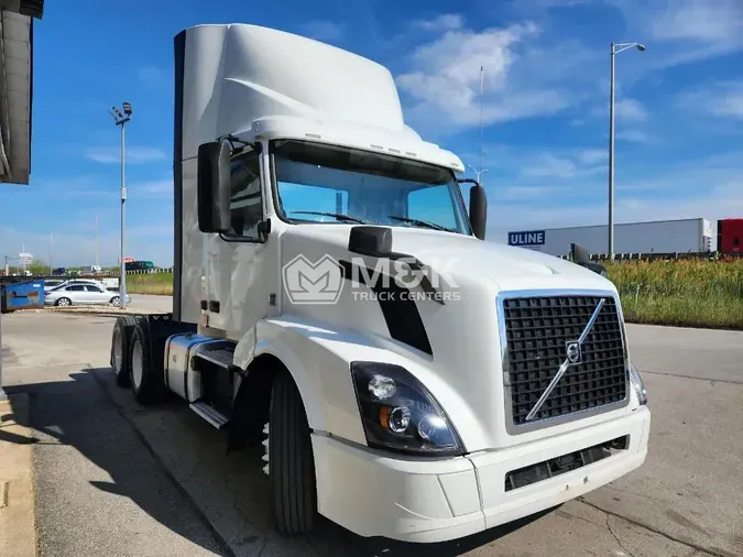 2018 VOLVO VNL64T300