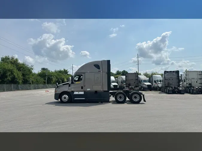 2024 Freightliner Cascadia 126