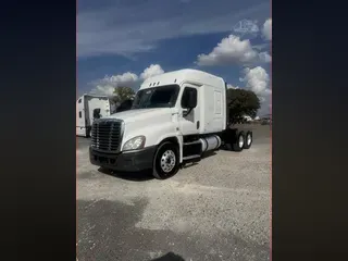 2017 FREIGHTLINER CASCADIA 125