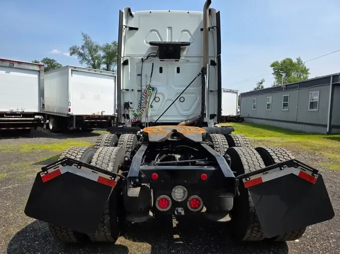 2020 FREIGHTLINER CASCADIA 125