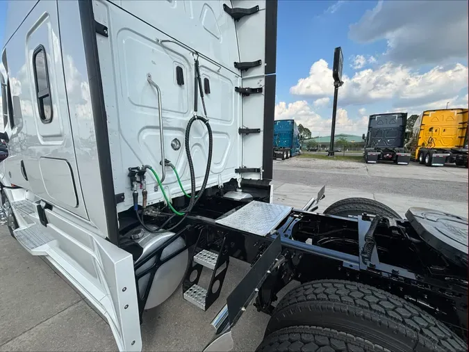 2022 Freightliner CA126SLPfc3576e6b27a14ab14b8b0bd2c3816cc