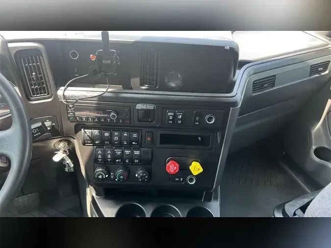 2022 INTERNATIONAL LT625