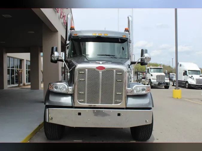 2025 Peterbilt 567