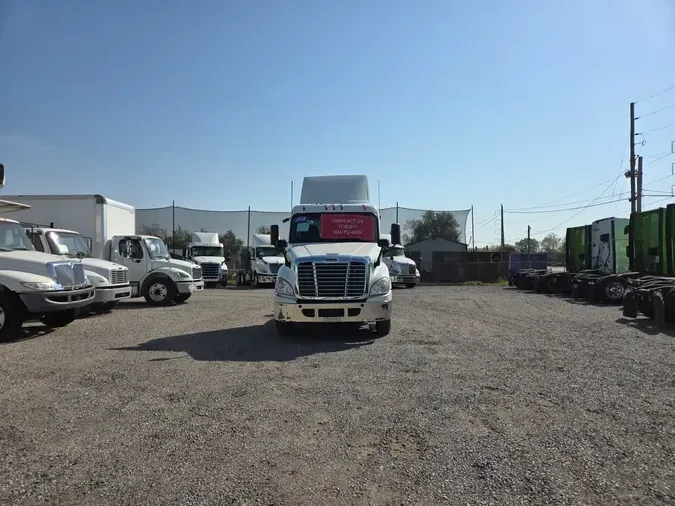 2018 FREIGHTLINER/MERCEDES CASCADIA 125fc3ce155b3a0ae8f1d131ac5b9199ea8