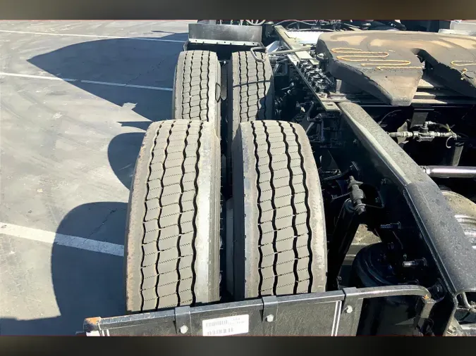 2022 INT LT625 6x4