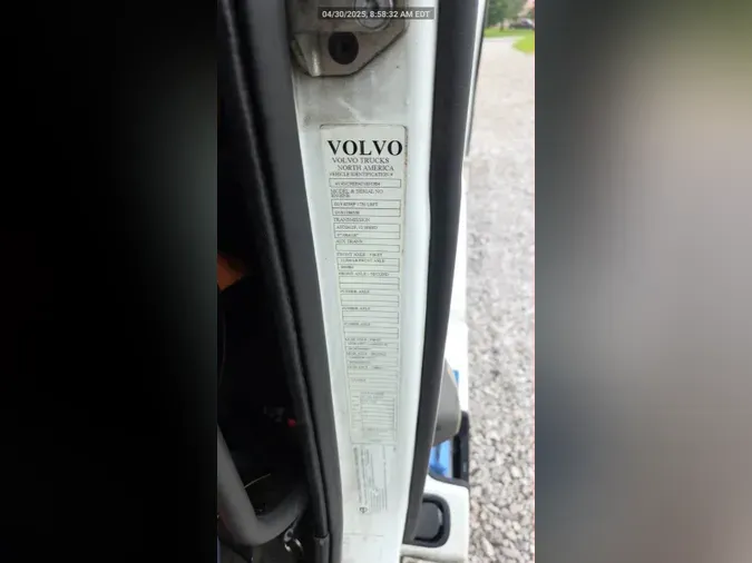 2018 Volvo VNL 740