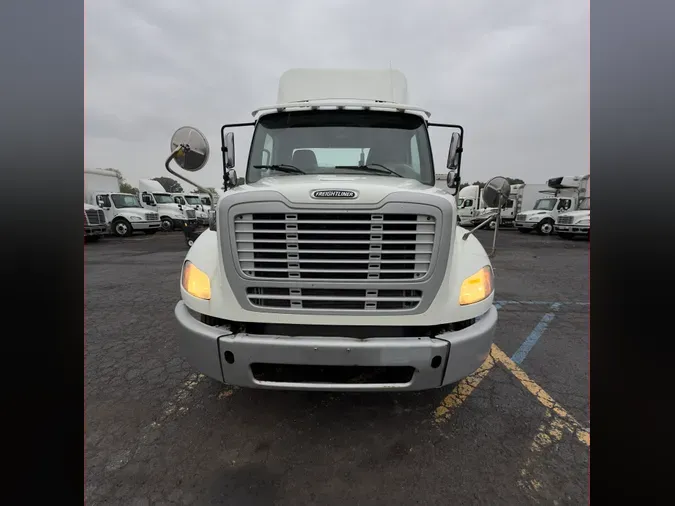 2017 FREIGHTLINER/MERCEDES M2-112