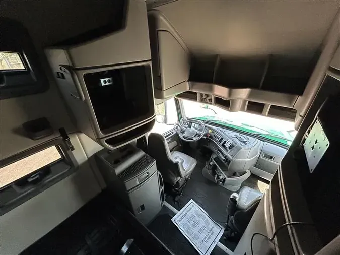 2019 VOLVO VNL760fc437544112cb7472c283962aaf58740