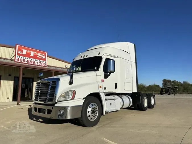 2018 FREIGHTLINER CASCADIA 125fc438f4d17e0c491d3dba35cd8ff3a4d