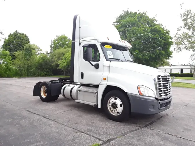 2020 FREIGHTLINER/MERCEDES CASCADIA 125