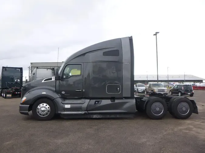 2022 Kenworth T680
