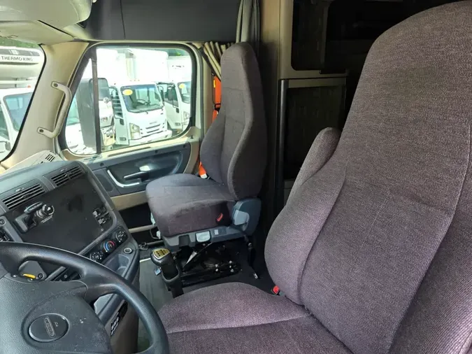 2020 FREIGHTLINER CASCADIA 125