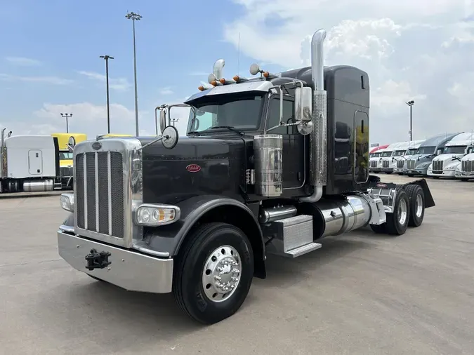 2020 Peterbilt 389