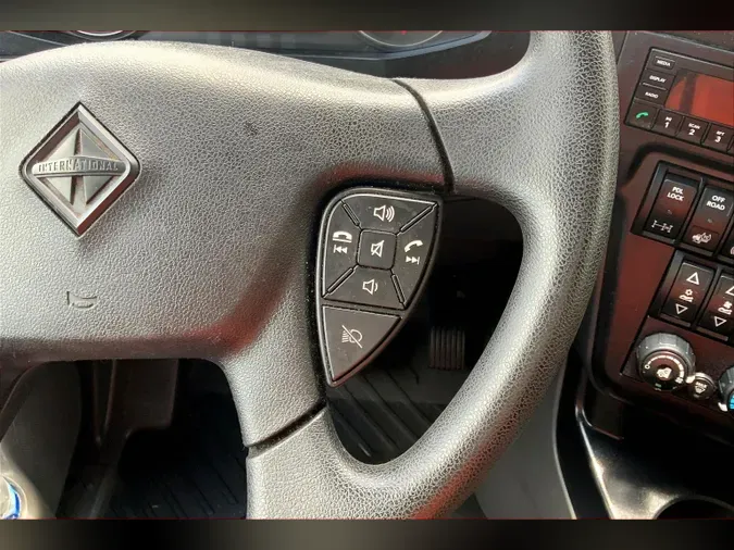 2022 INT LT625 6x4