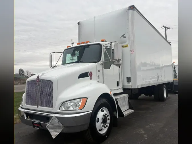 2016 KENWORTH T300fc4f0cc8f4b70396e2d6d2864b1daa27