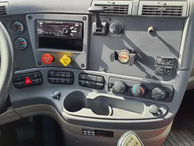 2016 FREIGHTLINER/MERCEDES CASCADIA 125