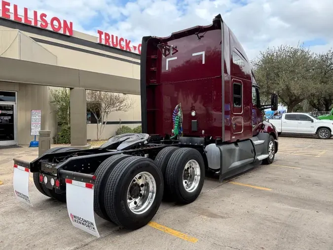 2021 Kenworth T680