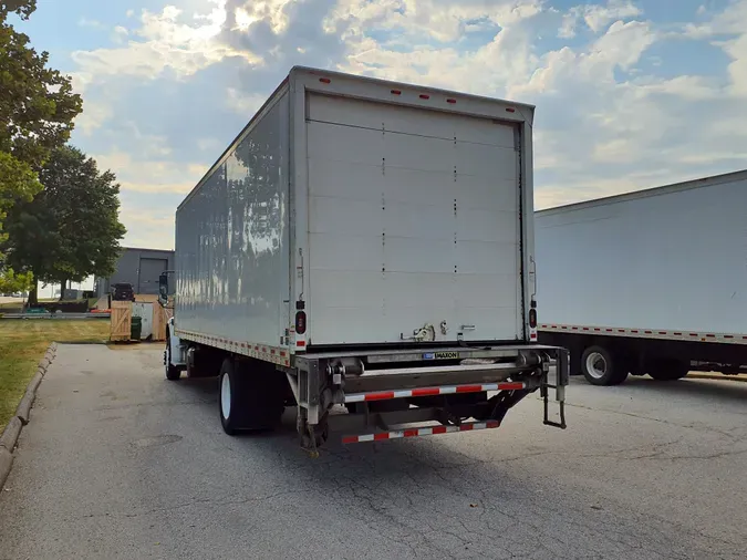 2018 FREIGHTLINER/MERCEDES M2 106