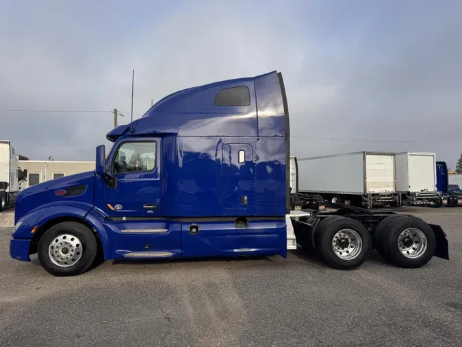 2022 Peterbilt 579