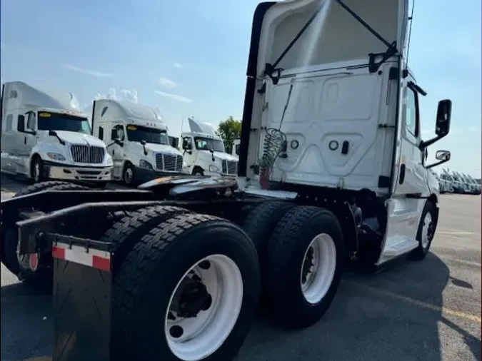 2018 FREIGHTLINER/MERCEDES NEW CASCADIA PX12664