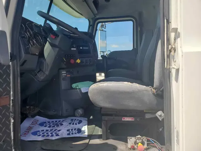 2016 MACK GU813