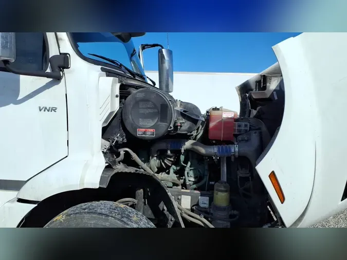 2020 Volvo VNR64T640