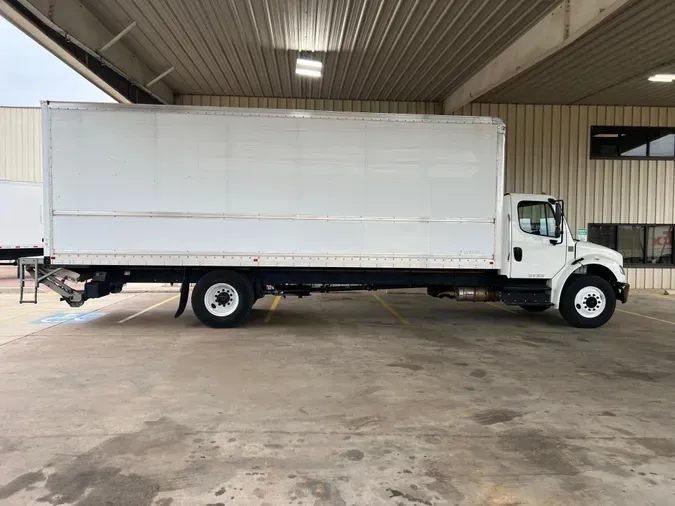 2018 Freightliner Business Class M2 106