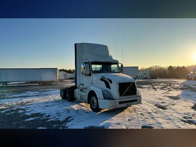 2018 Volvo VNL300fc5f67c8740041fc37dfb9a242af40e8