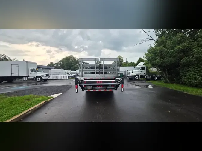 2019 FREIGHTLINER/MERCEDES M2 106