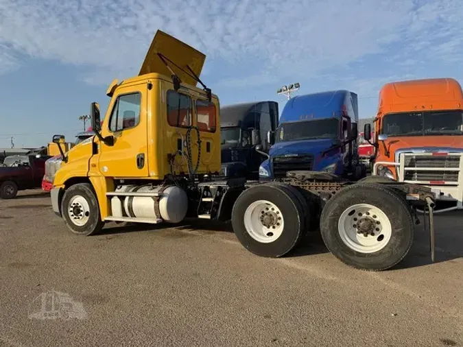 2017 FREIGHTLINER CASCADIA 125fc6185c741ab965380e738317d098924