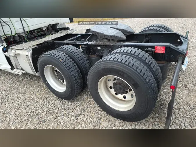 2018 Volvo VNL300
