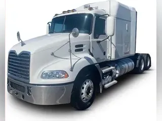 2012 Mack Pinnacle