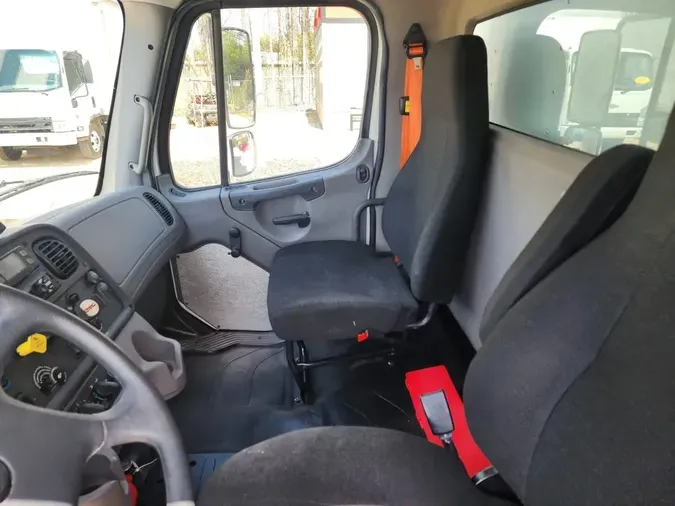 2019 FREIGHTLINER/MERCEDES M2 106fc645dc9cf2dd1620667f8cb969c9ba1