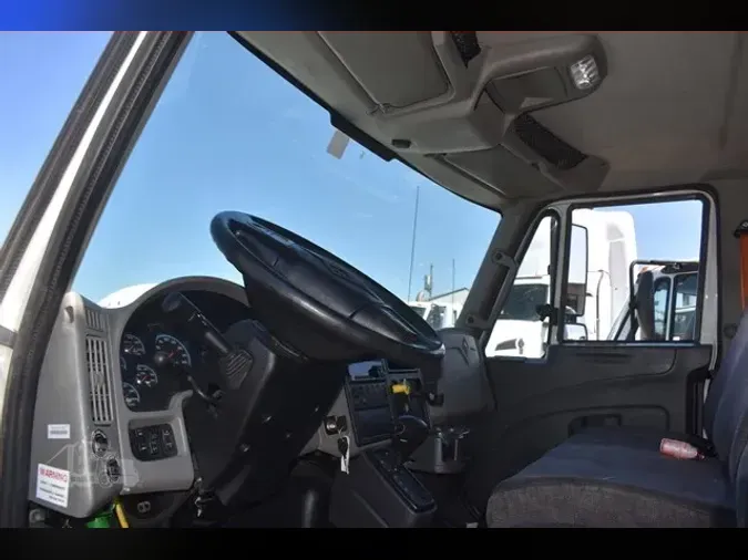 2017 INTERNATIONAL DURASTAR 4300