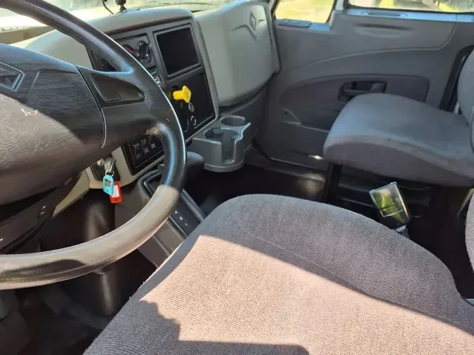 2019 NAVISTAR INTERNATIONAL 4300 LP