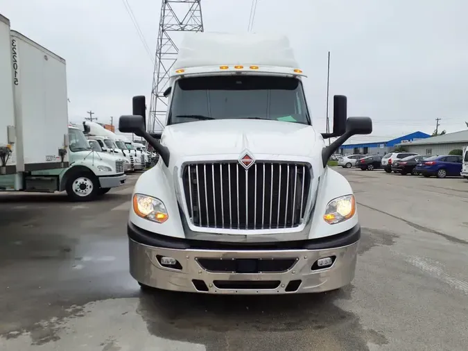 2019 NAVISTAR INTERNATIONAL LT625 SLPR CAB